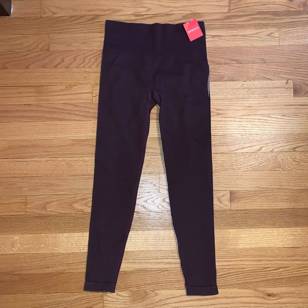 Spanx Look at Me Now Seamless Track Stripe Leggings Purple NWT